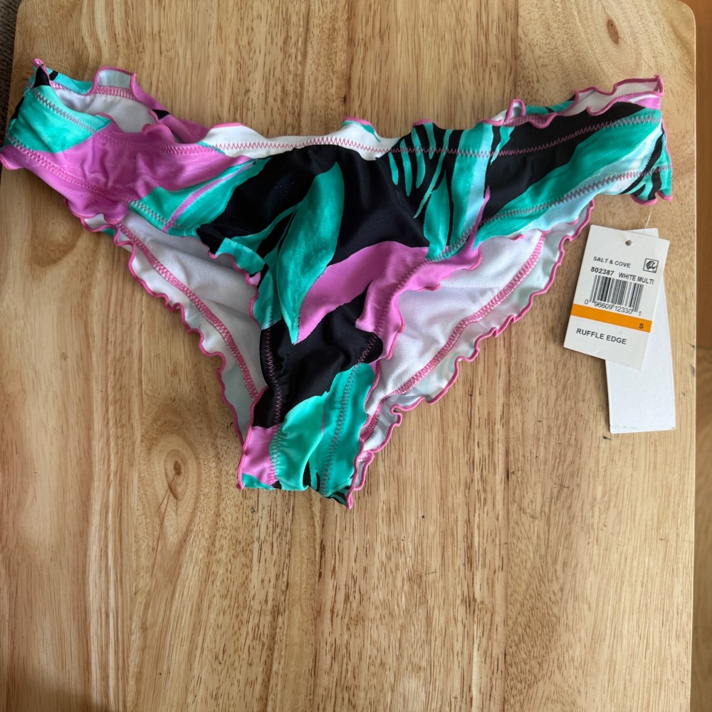 Salt & Cove Bikini Bottom Ruffle Edge Tropical Leaf Small White Multi NWT Ruched